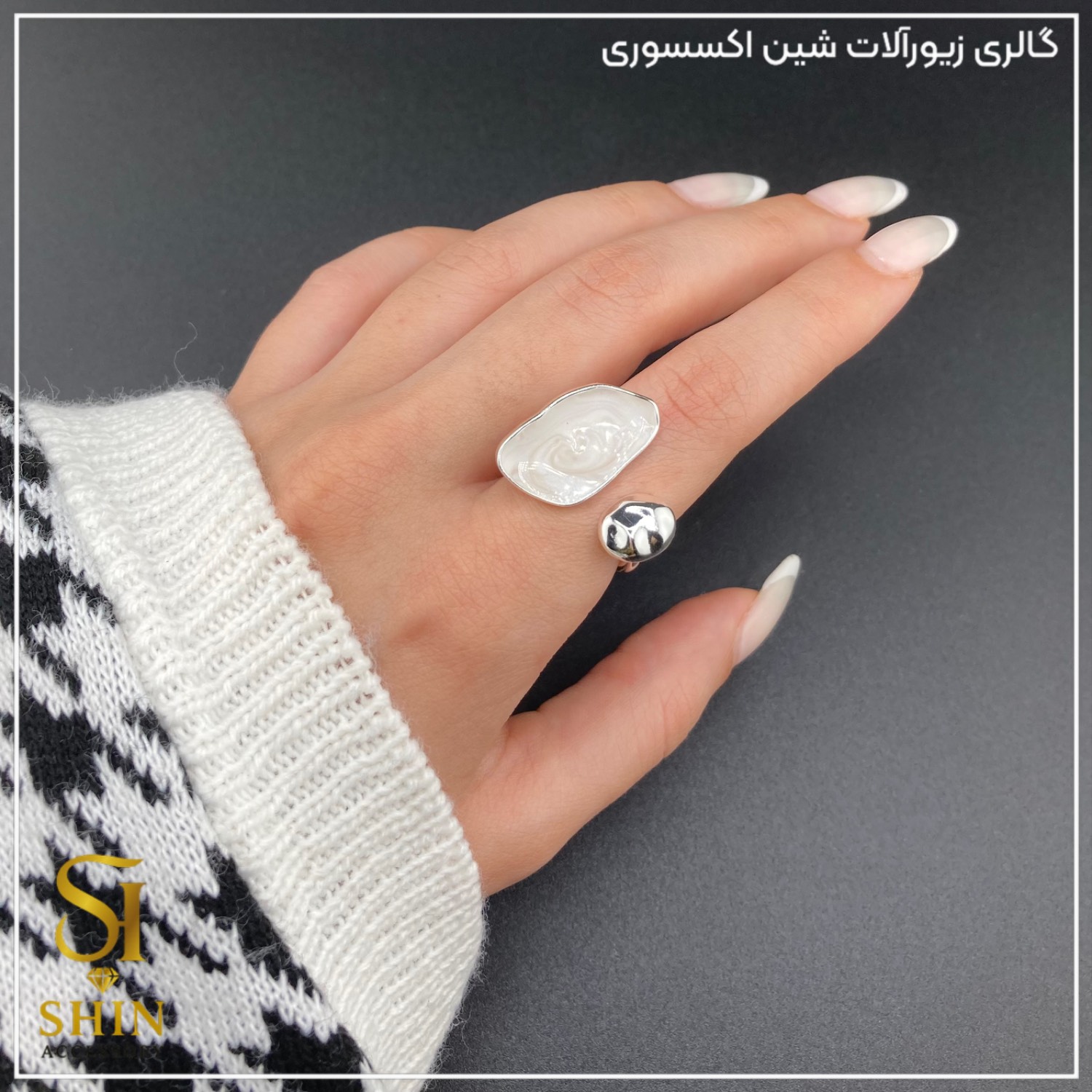 انگشتر زنانه میناکاری شده /ابکاری نقره کد azm10